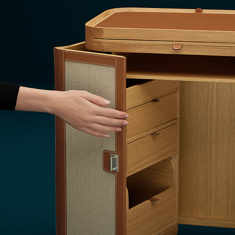 Les Necessaires d'Hermès folding desk | Hermès Canada